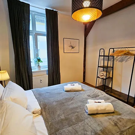 Micasa Rooms - Altstadt Zentral - Zwischen Anger Und Kraemerbruecke - Wlan - Familienfreundlich Erfurt Exterior photo