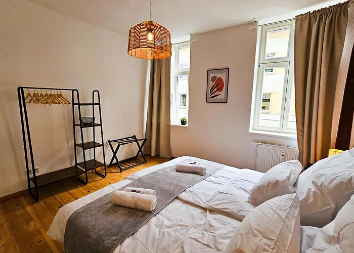 Micasa Rooms - Altstadt Zentral - Zwischen Anger Und Kraemerbruecke - Wlan - Familienfreundlich